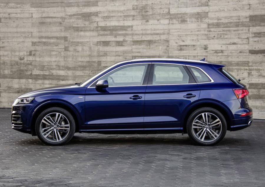  Audi Q5 TFSI Quattro S-Line 2016 года  (WW) (фото 48 из 110)